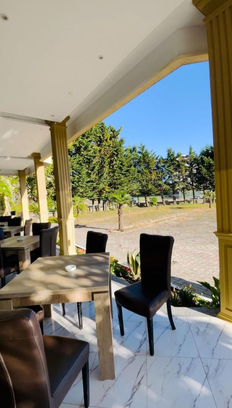 Hotel Princ Golem  Luaran gambar