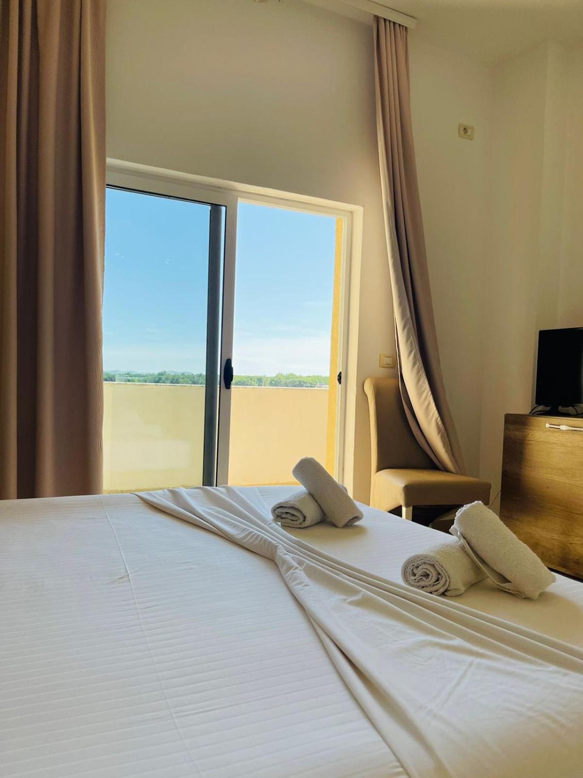 Hotel Princ Golem  Luaran gambar