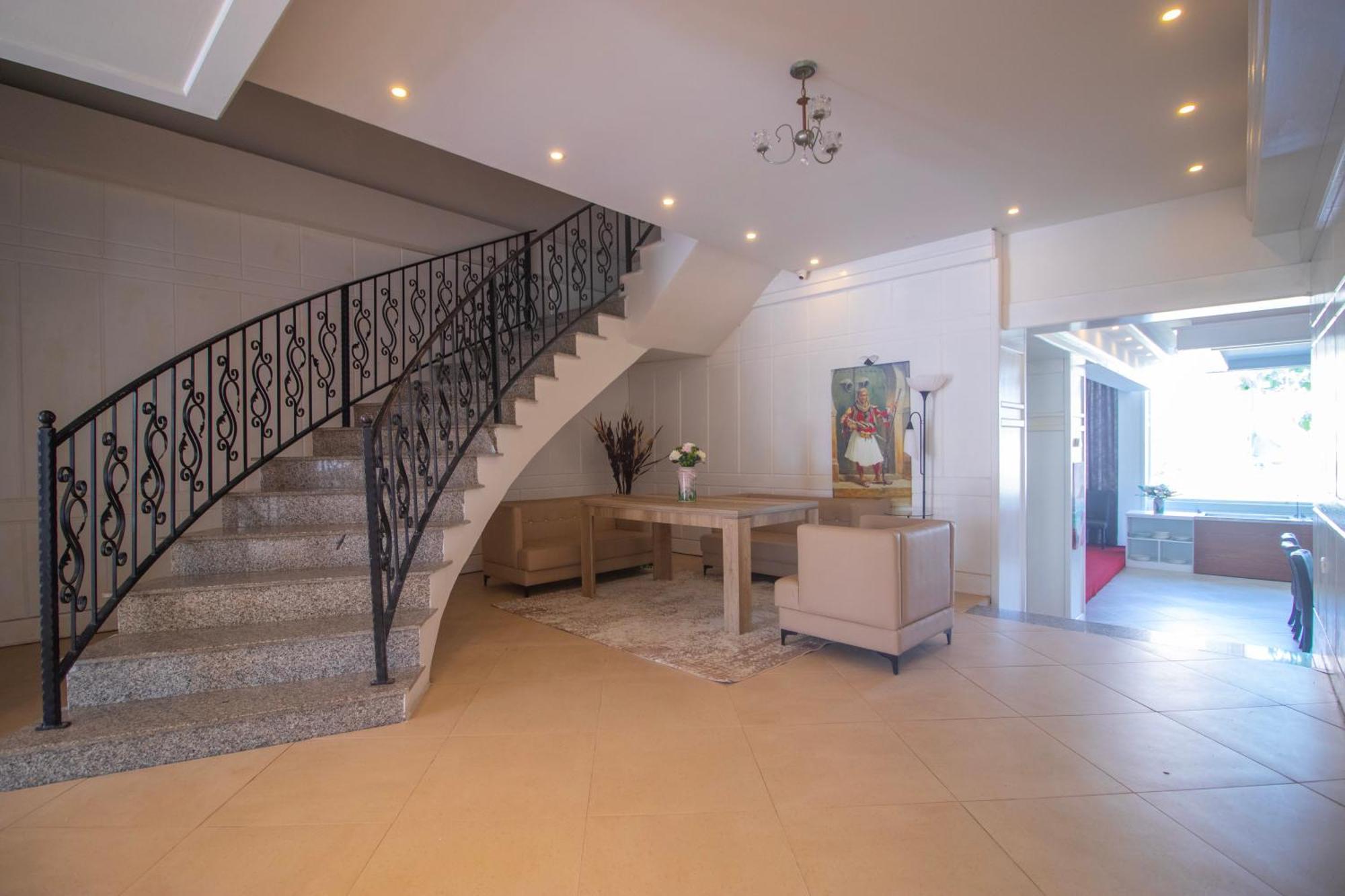 Hotel Princ Golem  Luaran gambar