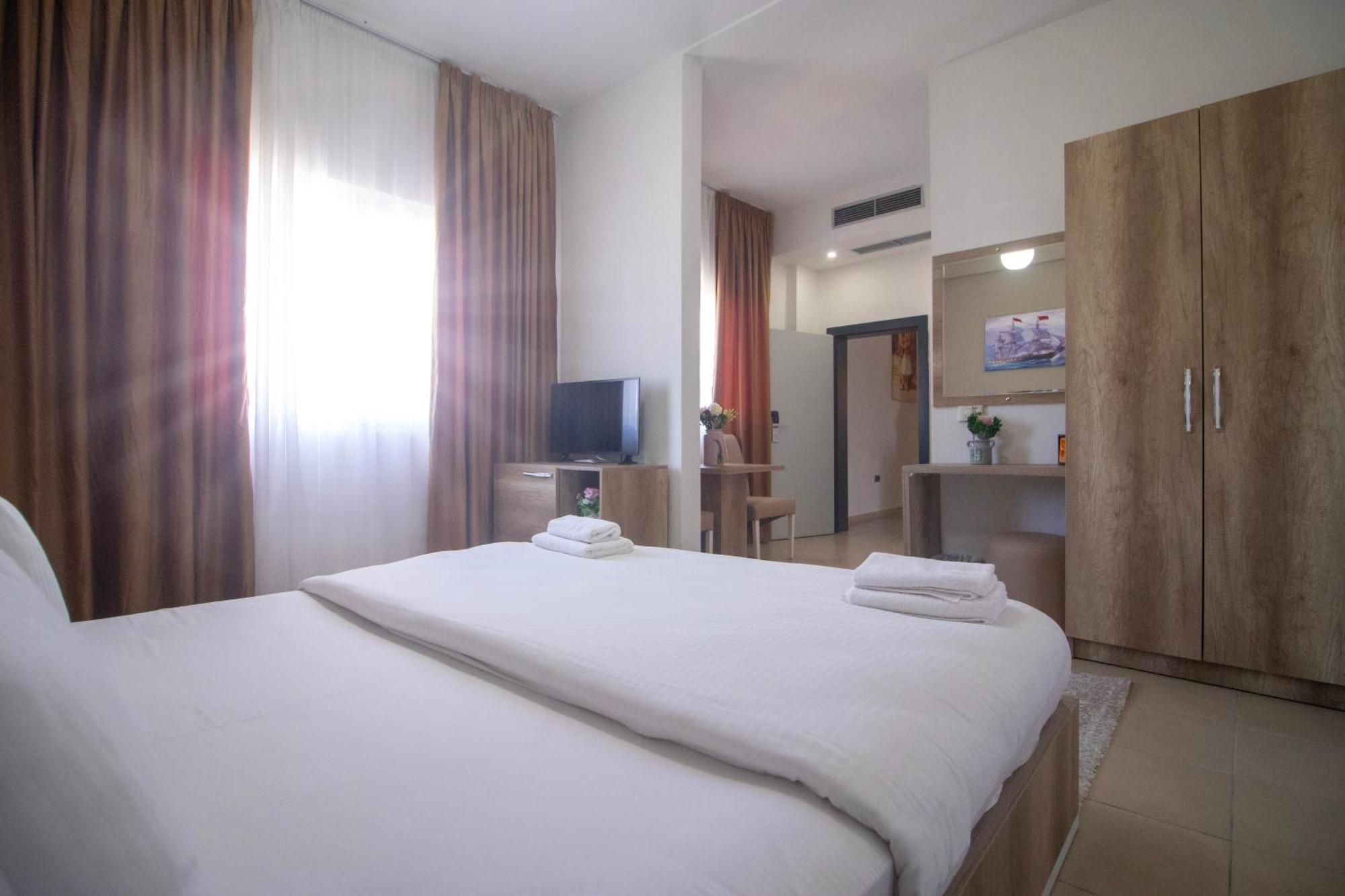 Hotel Princ Golem  Luaran gambar